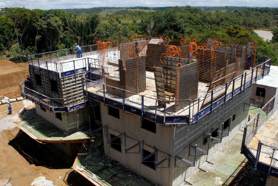Construção usando o Sistema Parede de Concreto